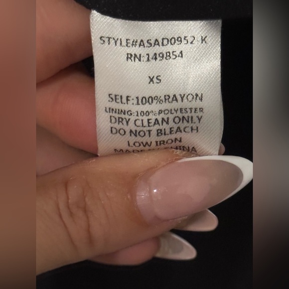 Black Floral Embroidered Skater Dress 🖤 - Picture 7 of 11